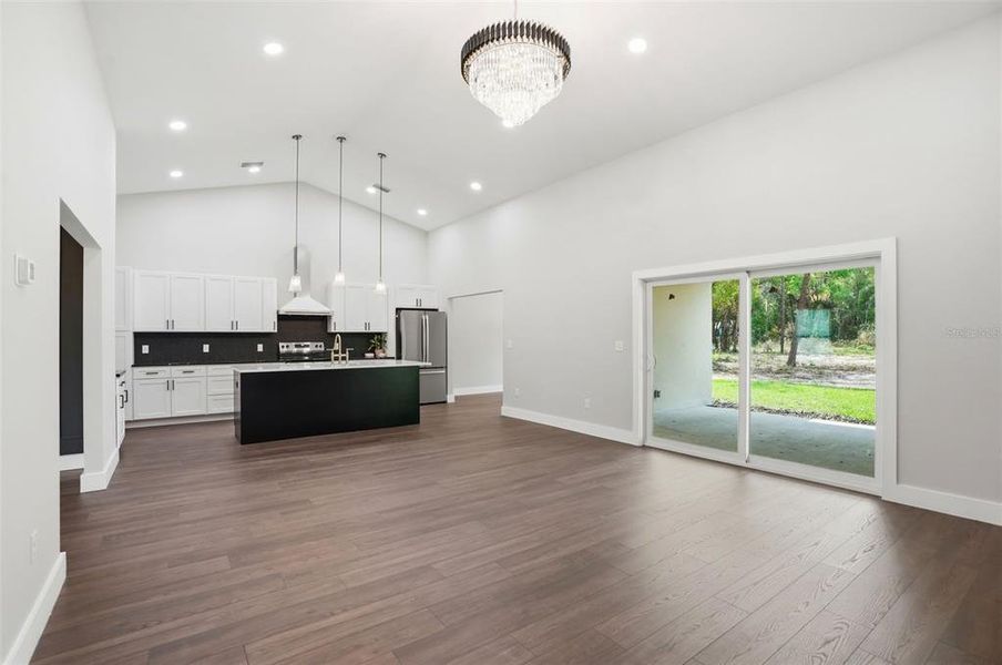 Spacious, unfurnished interior of a new home in , Webster (Image 48).