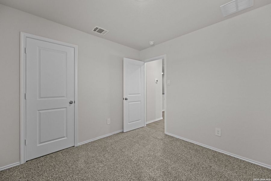 Spacious, unfurnished interior of a new home in Swenson Heights, Seguin (Image 24).