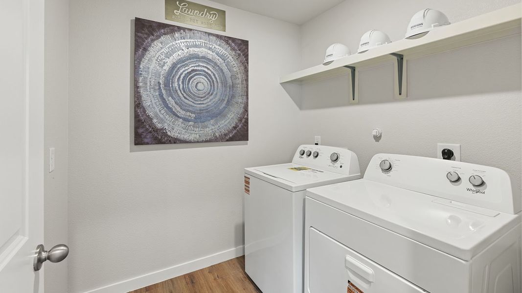 Close-up of interior finishes inside a home in Royal Oak South, Corpus Christi (Image 14).