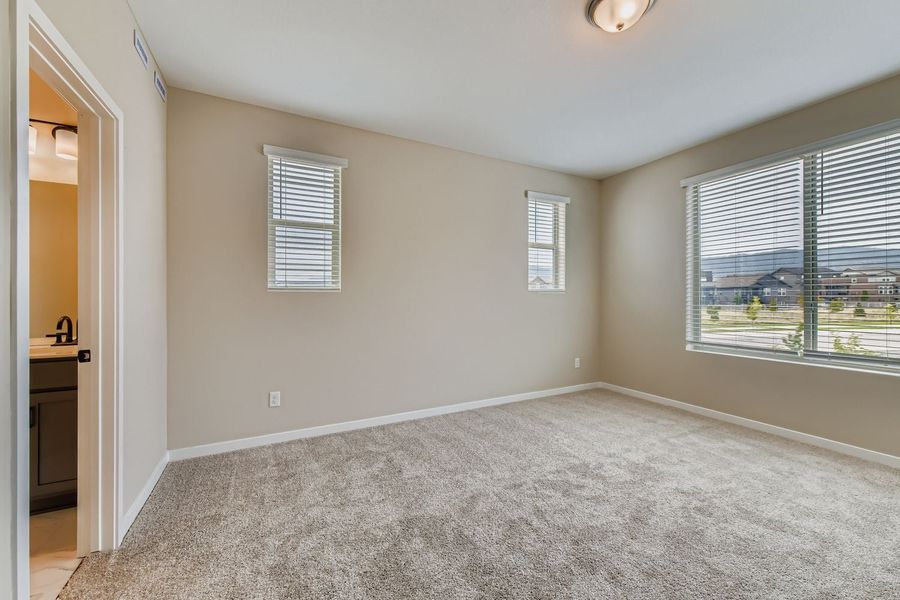 4br New Home in Littleton, CO.  - Slide 15