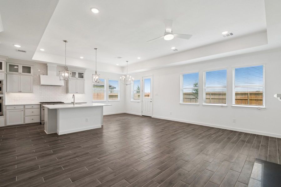 Bright and open floor plan Bright and open floor plan