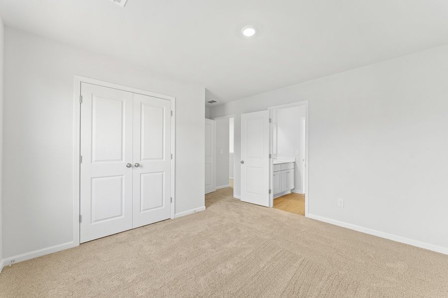 Spacious, unfurnished interior of a new home in Mayfair Village, Spartanburg (Image 28).