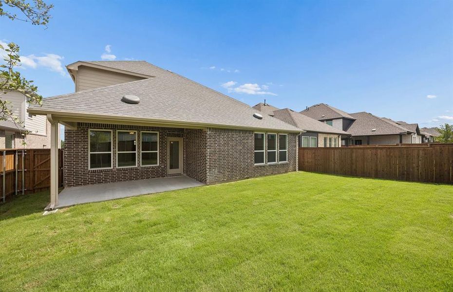 Oversized fenced-in backyard