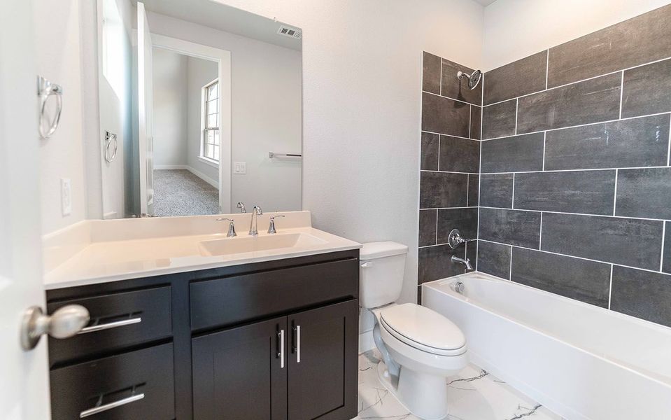 Furnished interior view inside a new home in Sonoma Verde, Rockwall (Image 3). Furnished interior view inside a new home in Sonoma Verde, Rockwall (Image 3).