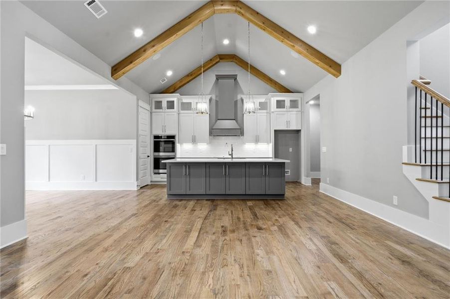 Furnished interior view inside a new home in , Jefferson (Image 47).