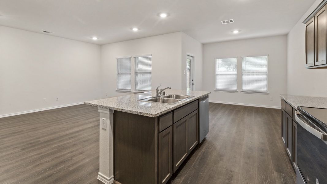 Representative furnished interior of a home built from the Naples by D.R. Horton in Oak Valley Estates, Bullard (Image 5). Representative furnished interior of a home built from the Naples by D.R. Horton in Oak Valley Estates, Bullard (Image 5).
