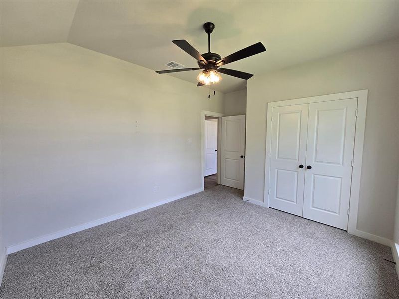 Spacious, unfurnished interior of a new home in Trail Creek, Cleburne (Image 20). Spacious, unfurnished interior of a new home in Trail Creek, Cleburne (Image 20).