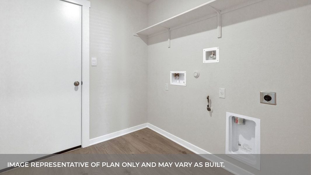 Spacious, unfurnished interior of a new home in Sonoma Oaks, Fredericksburg (Image 28). Spacious, unfurnished interior of a new home in Sonoma Oaks, Fredericksburg (Image 28).