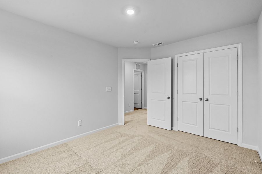 Spacious, unfurnished interior of a new home in Hanes Lake, Winston-Salem (Image 29).