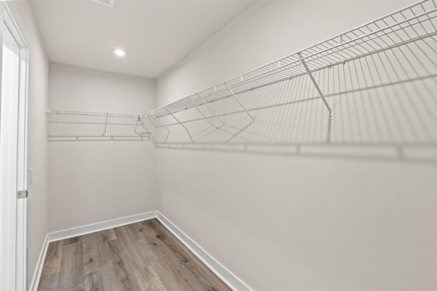 Spacious, unfurnished interior of a new home in Middle Creek Village Ranches, Bolivia (Image 18).