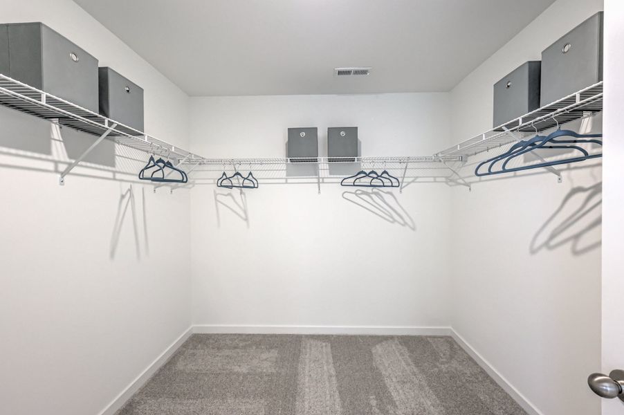 *Photo of example Model Home. Selections and finishes may vary. *Photo of example Model Home. Selections and finishes may vary.