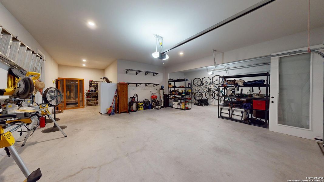 Furnished interior view inside a new home in Weston Oaks 55', San Antonio (Image 58).