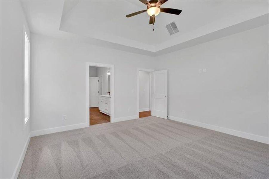 Spacious, unfurnished interior of a new home in , Rome (Image 36).