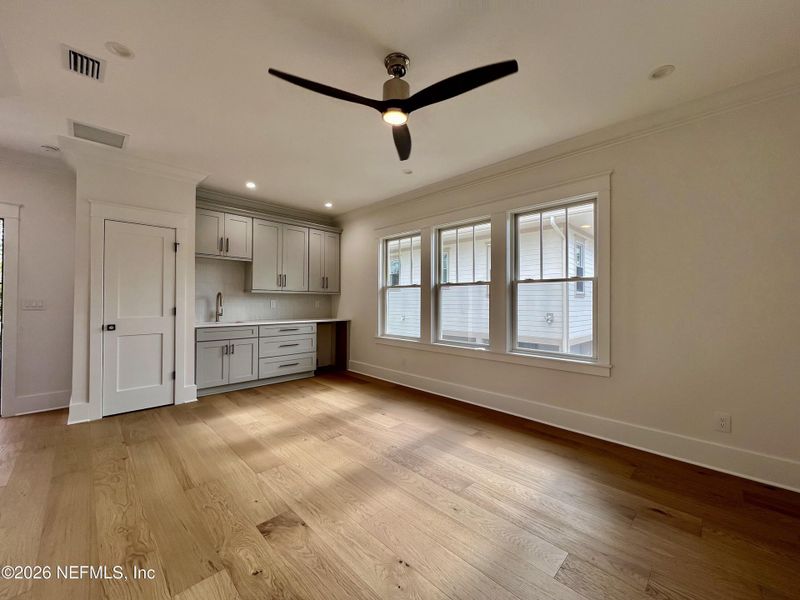Spacious, unfurnished interior of a new home in , Jacksonville (Image 82).