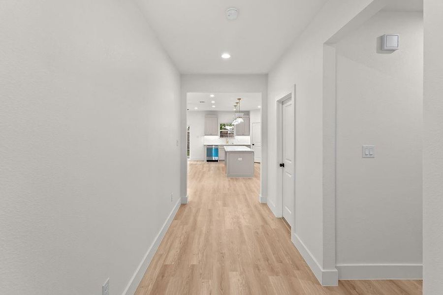 Spacious, unfurnished interior of a new home in , Greenville (Image 24).