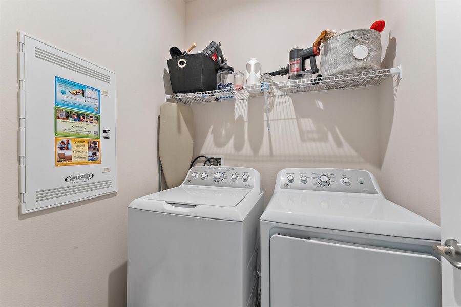 Close-up of interior finishes inside a home in Banyan Bay, Stuart (Image 20).