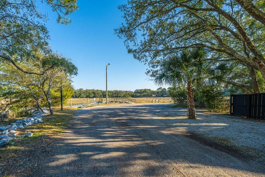 Natural landscape and outdoor views near in Charleston (Image 21). Natural landscape and outdoor views near in Charleston (Image 21).
