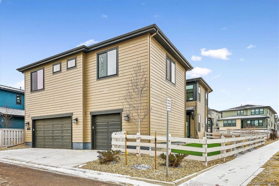 OVERSIZED 3.5 car garage OVERSIZED 3.5 car garage