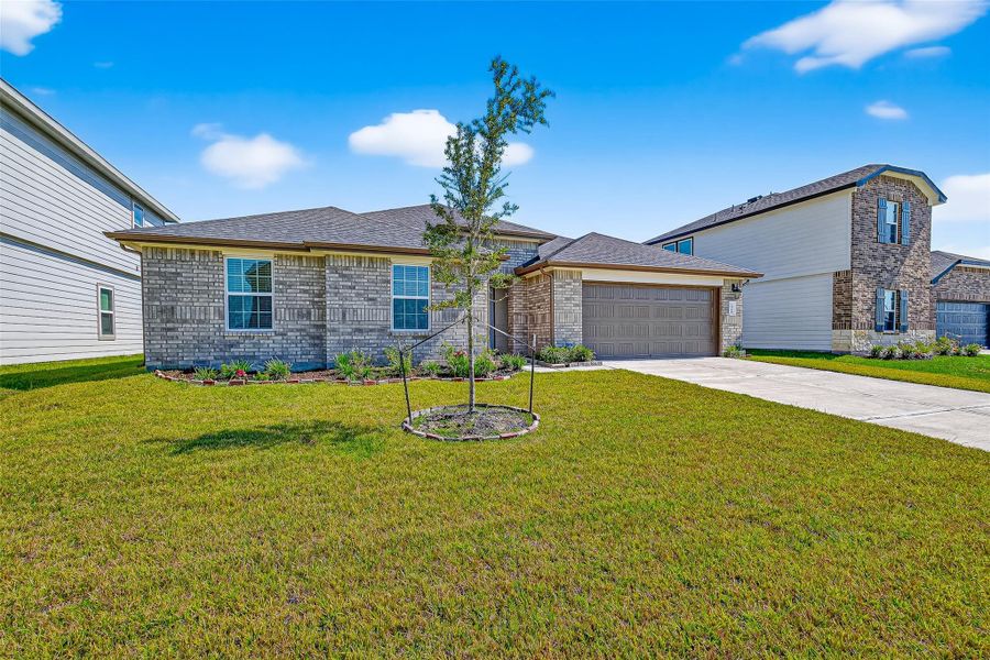 Image 49 of a home in Windstone on the Prairie.