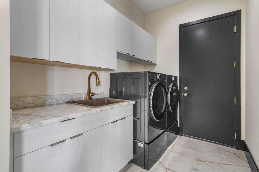 022-13480USHighway1-JunoBeach-FL-33408-S