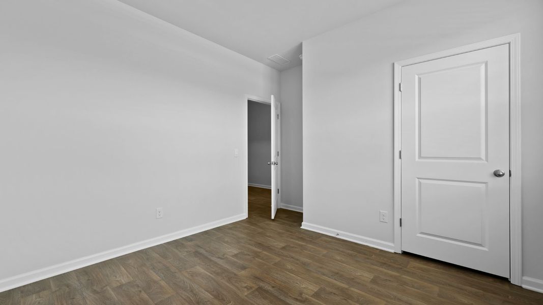Spacious, unfurnished interior of a new home in Pine Hills at Cane Bay, Summerville (Image 20).