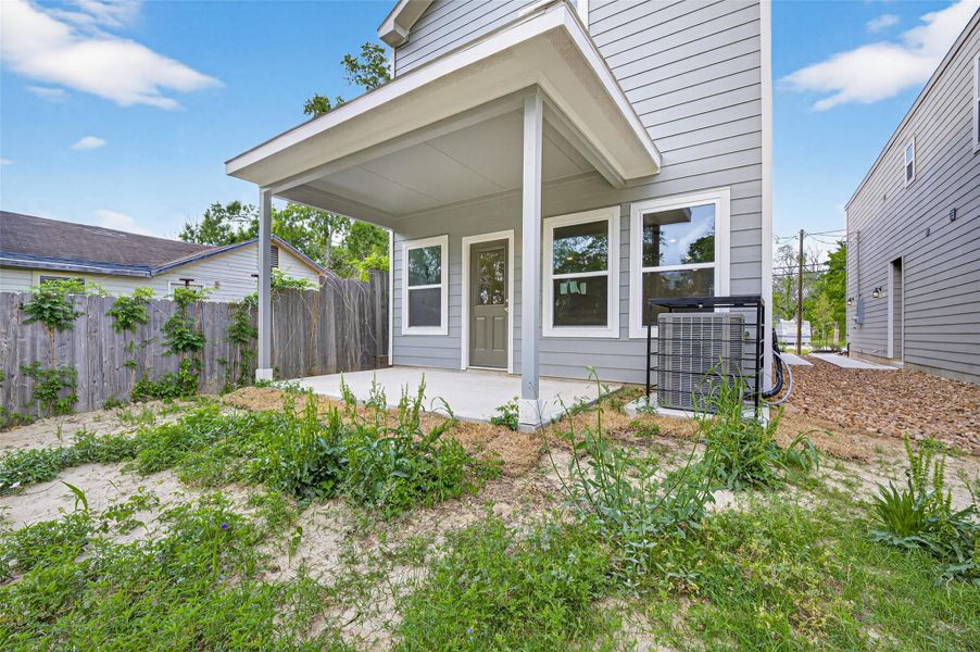 Exterior details and patio area of a home in , Houston (Image 3).