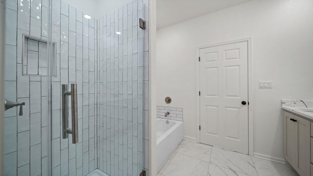 Furnished interior view inside a new home in , Giddings (Image 12).