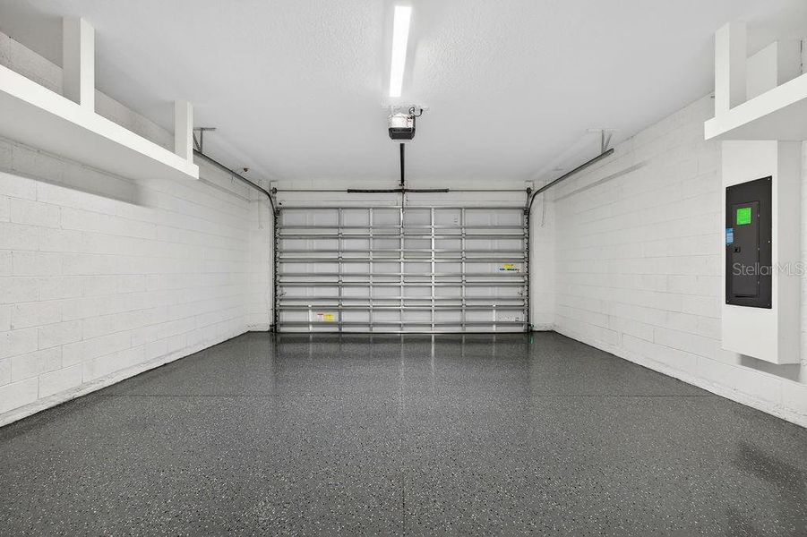 Spacious, unfurnished interior of a new home in , Mount Dora (Image 31).