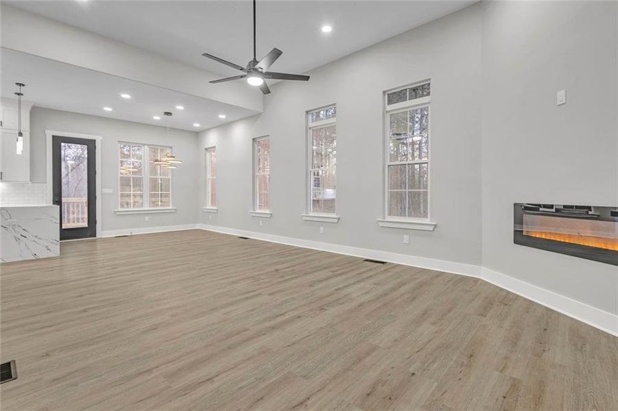 Spacious, unfurnished interior of a new home in , Fairburn (Image 34).