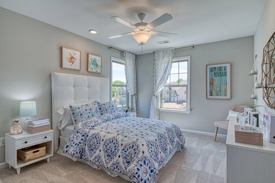 Representative furnished interior of a home built from the Pearson by Ashton Woods in Creekside, Dawsonville (Image 10).