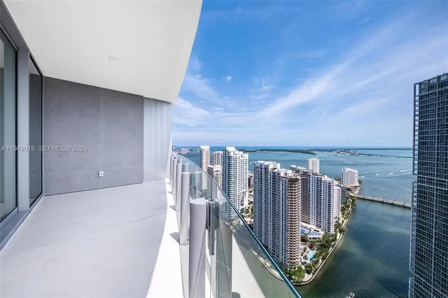 Condo located in Miami, FL showcasing its design and architecture (Image 39).