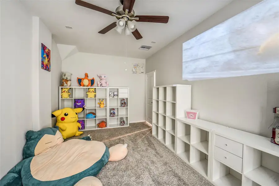 Furnished interior view inside a new home in , Katy (Image 12).