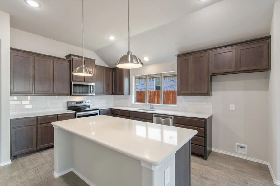 Kitchen | Concept 1958 at Redden Farms - Classic Series in Midlothian, TX by Landsea Homes