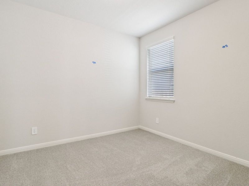 Spacious, unfurnished interior of a new home in Comanche Ridge, San Antonio (Image 22).