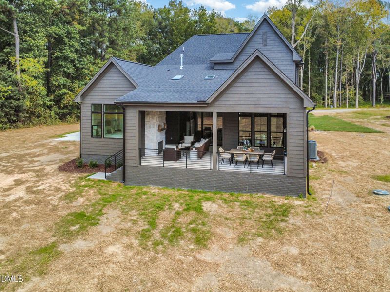 086_dji_fly_20250926_125258_68_175890563 086_dji_fly_20250926_125258_68_175890563