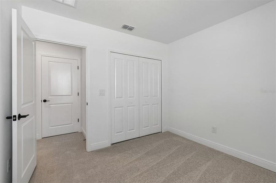 Spacious, unfurnished interior of a new home in SeaFlower, Bradenton (Image 15).