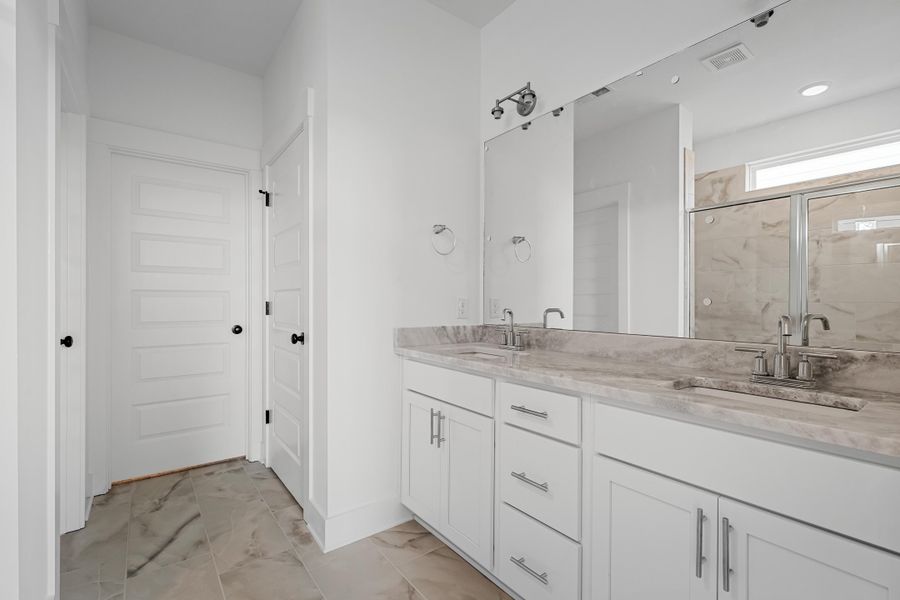Representative furnished interior of a home built from the The Cedar D by Davidson Homes LLC in Saddle Creek Ranch, Cibolo (Image 8).
