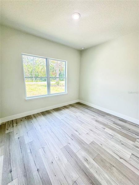 Spacious, unfurnished interior of a new home in , Sebring (Image 49).