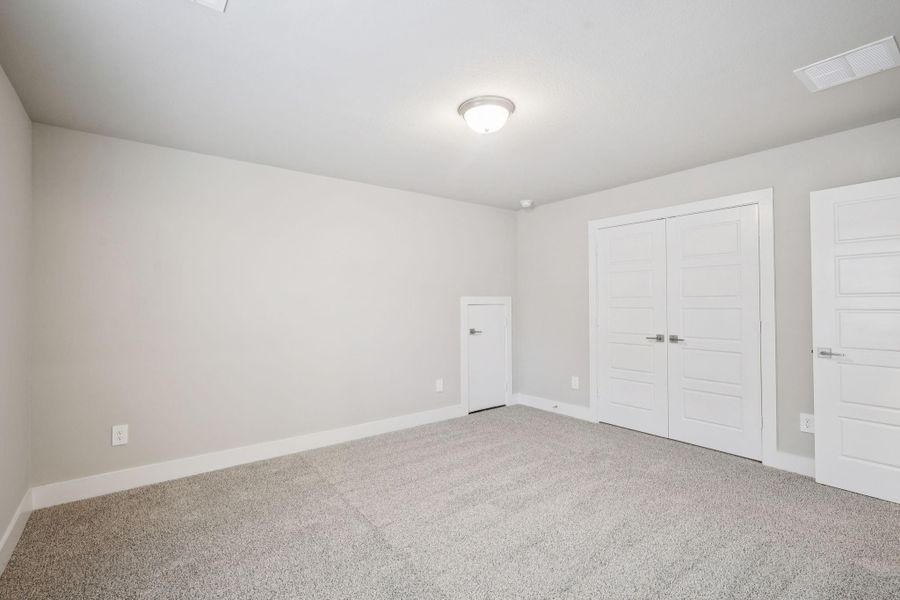Spacious, unfurnished interior of a new home in Montgomery Oaks - Estate, Conroe (Image 42). Spacious, unfurnished interior of a new home in Montgomery Oaks - Estate, Conroe (Image 42).