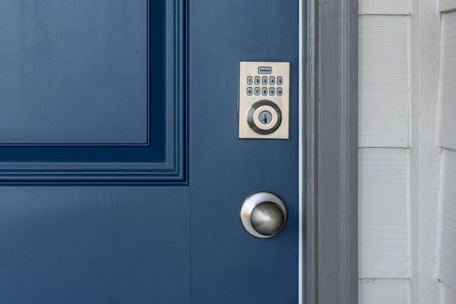 Deadbolt with key pad