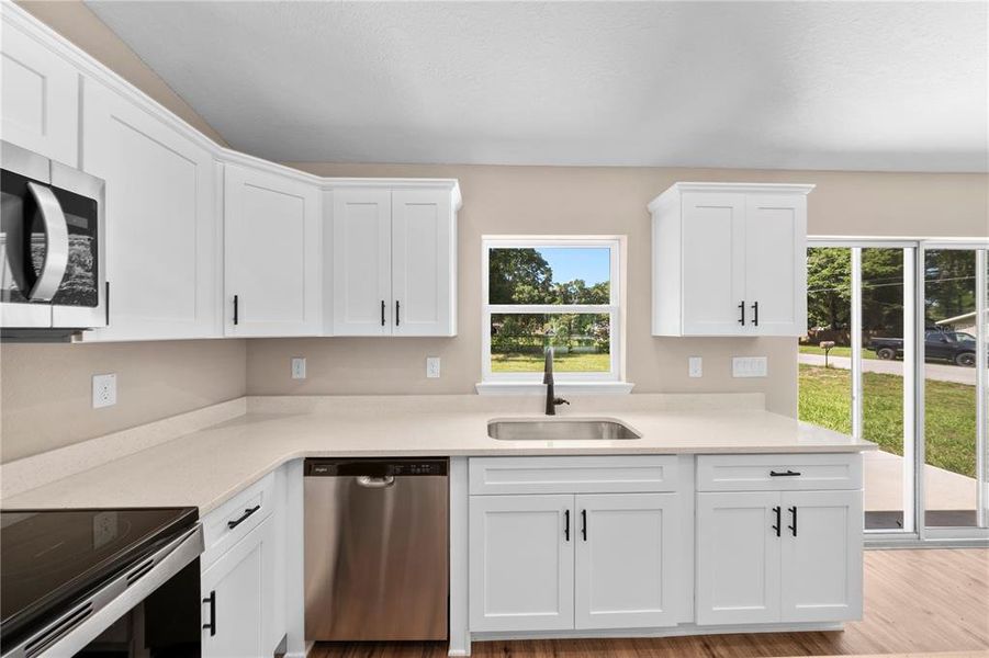 Furnished interior view inside a new home in , Ocala (Image 8).