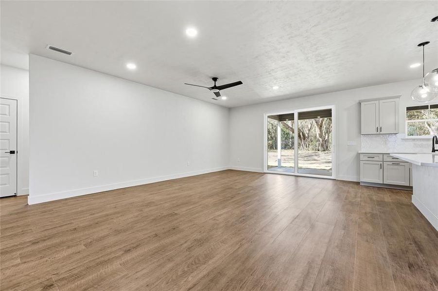 Spacious, unfurnished interior of a new home in , Archer (Image 13).