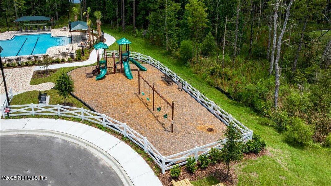 Community amenities in Jennings Farm, Middleburg (Image 33). Community amenities in Jennings Farm, Middleburg (Image 33).