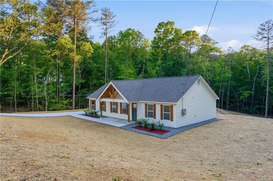 Exterior details and patio area of a home in , Cartersville (Image 4).