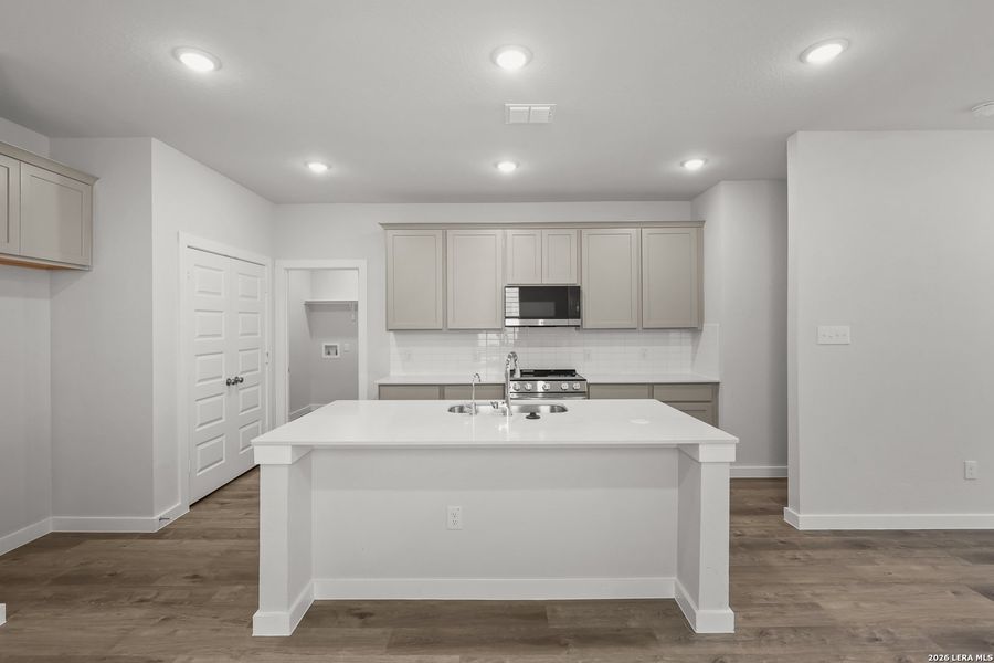 Furnished interior view inside a new home in Rosemont Hill, San Antonio (Image 13). Furnished interior view inside a new home in Rosemont Hill, San Antonio (Image 13).