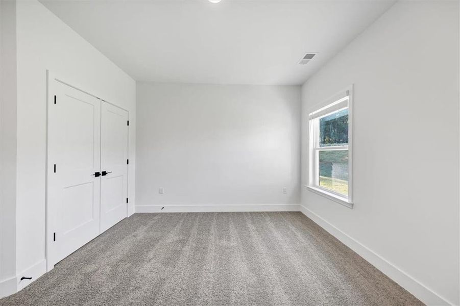 Spacious, unfurnished interior of a new home in Tuscany Hills, Douglasville (Image 37).