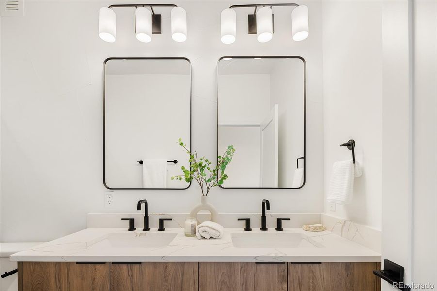 Image 32 of a home in .