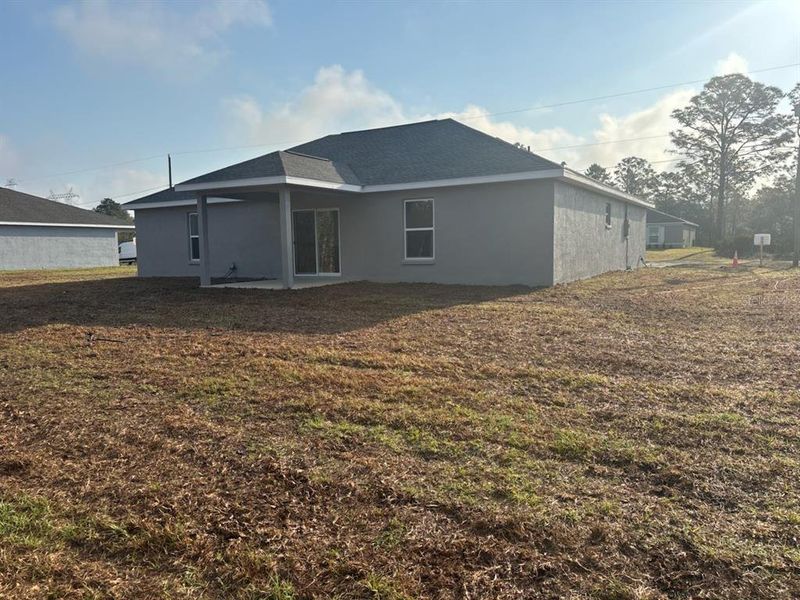 Exterior details and patio area of a home in , Dunnellon (Image 4). Exterior details and patio area of a home in , Dunnellon (Image 4).