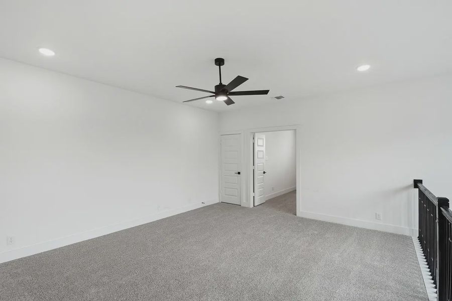 Representative unfurnished interior of a home built from the Stafford by Chesmar Homes in Prominence 60's, San Antonio (Image 46). Representative unfurnished interior of a home built from the Stafford by Chesmar Homes in Prominence 60's, San Antonio (Image 46).