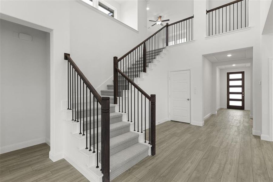 Garland_01_Representative Photo